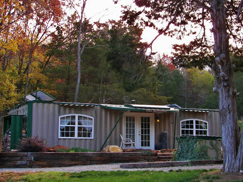 https://web.archive.org/web/20121113090123/http://seacontainercabin.blogspot.ca