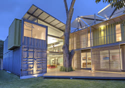 00-0-Copr_2025-casa_incubot.jpg