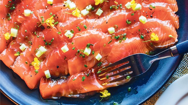 http://www.bite.co.nz/recipe/10231/Ginger-cured-salmon-gravlax