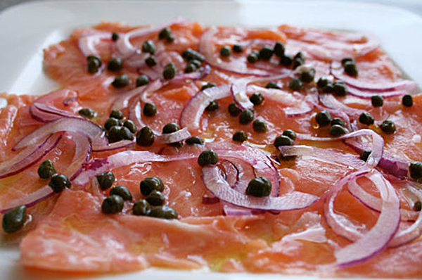 http://www.italianfoodforever.com/2008/06/cured-salmon