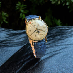 00-0-Copr_2025-Vintage_Watch_Room_Londont.jpg