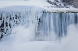  Niagara falls froze over again