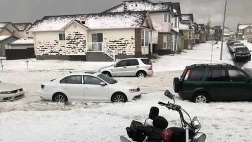 https://www.cbc.ca/news/canada/calgary/calgary-hailstorm-costly-damage-1.5642317