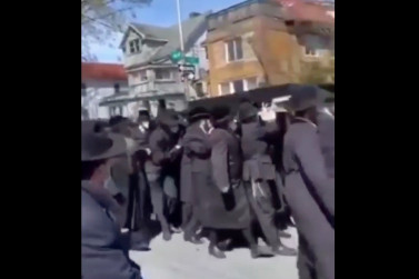 https://nypost.com/2020/04/02/crowded-hasidic-funeral-held-in-brooklyn-despite-social-distancing