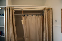 curtains_bathroomt.jpg