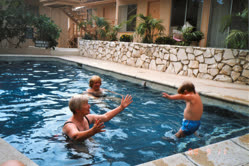 02-0-Copr_2024-Sexton_Familyt.jpg
